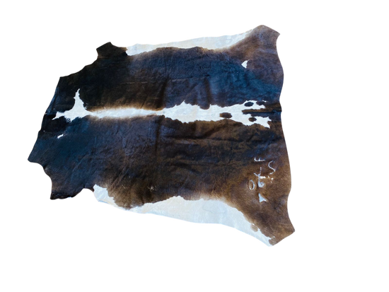 Nguni Dark Brown and White Cow Hide Rug 1,65m X 1,45m -THS10112