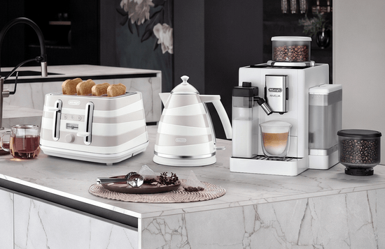 Delonghi - Rivelia Bean to Cup with Complimentaty Avvolta Breakfast Set White