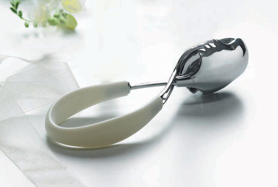 Bugati Molla KISS Salad Tongs White 43-7003C1U